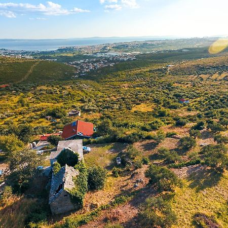 Olive Garden House In Zrnovnica With A View & Bbq Villa ภายนอก รูปภาพ