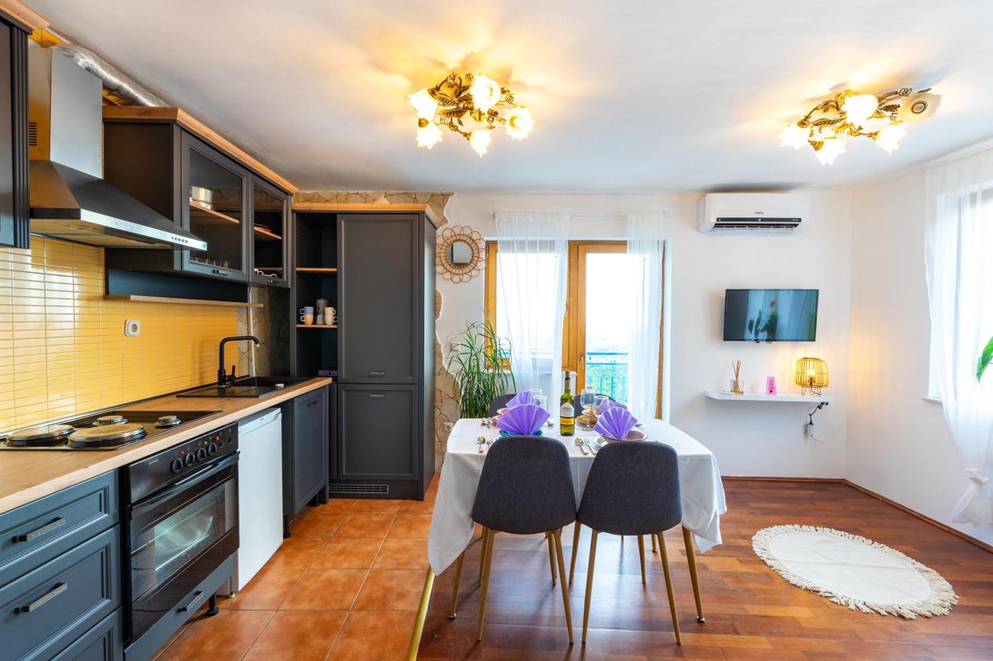 Olive Garden House In Zrnovnica With A View & Bbq Villa ภายนอก รูปภาพ